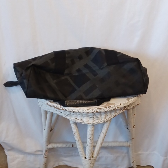 Burberry Tote Bag - Picture 6 of 6